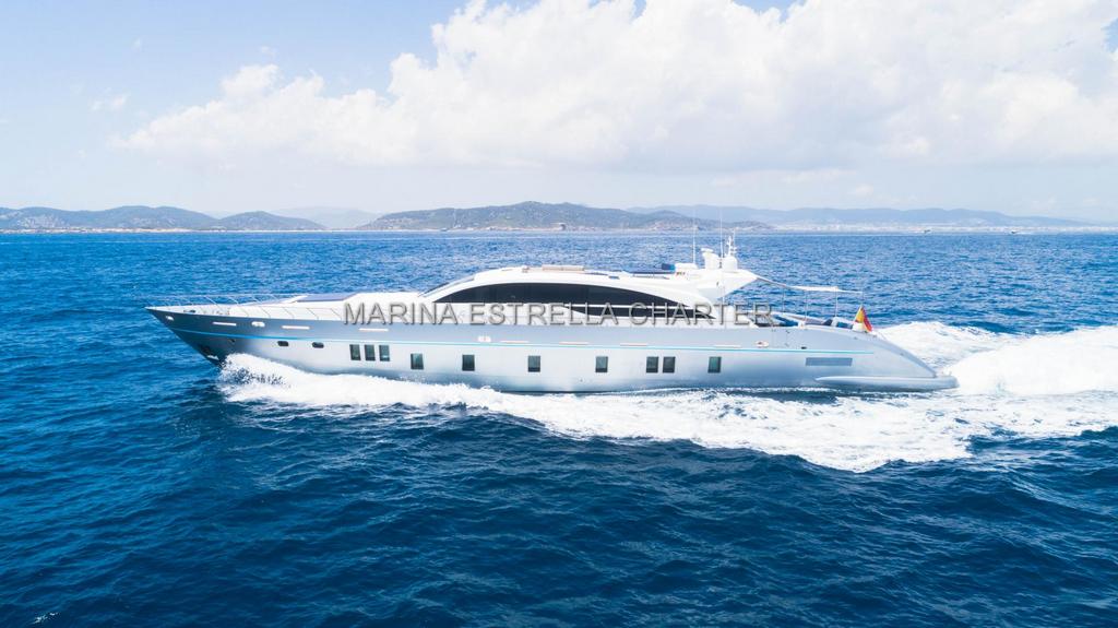 Megayacht EN CHARTER, de la marca Tecnomar modelo 120 y del año 2009, disponible en Puerto de Ibiza Ibiza Ibiza España